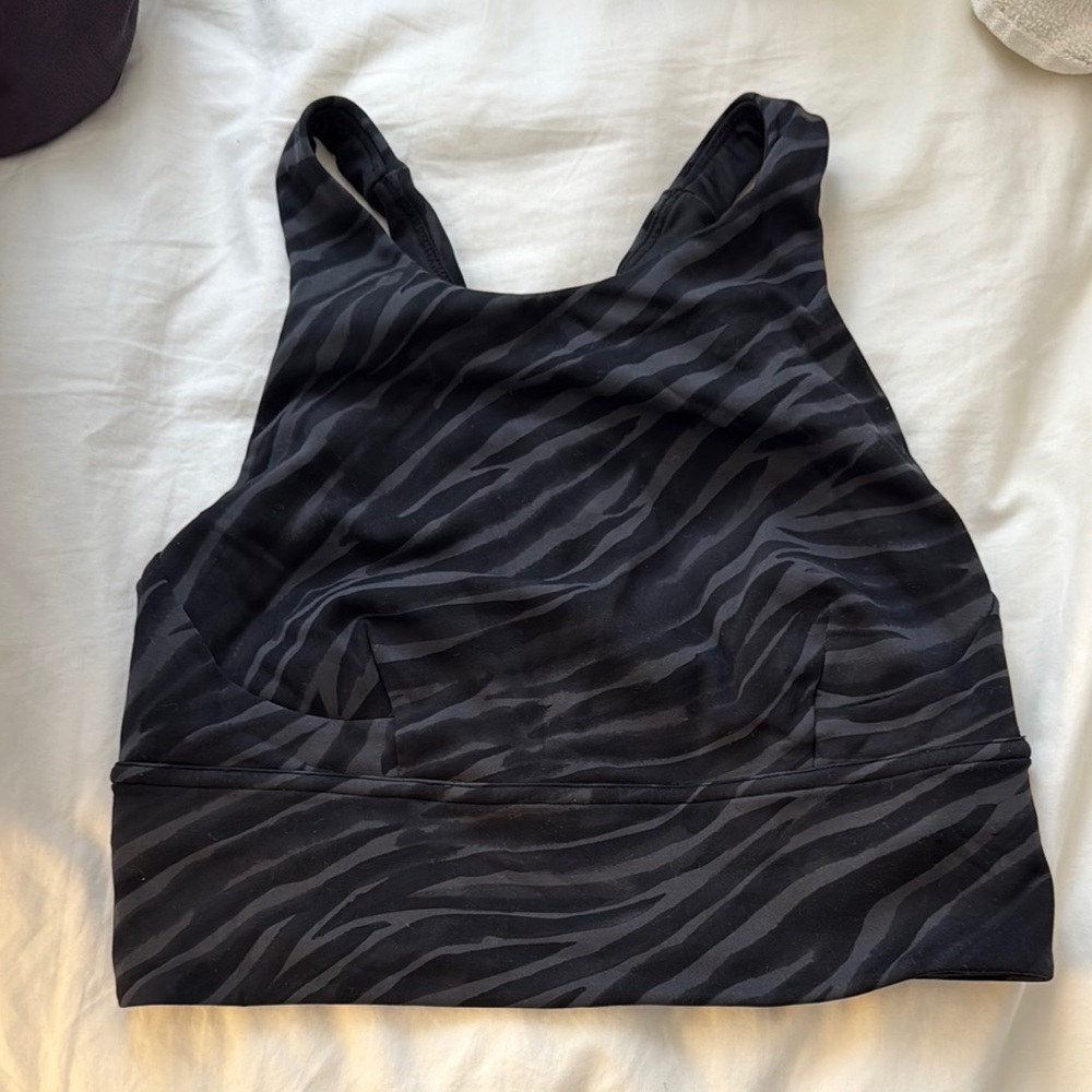 Lululemon high neck sports bra